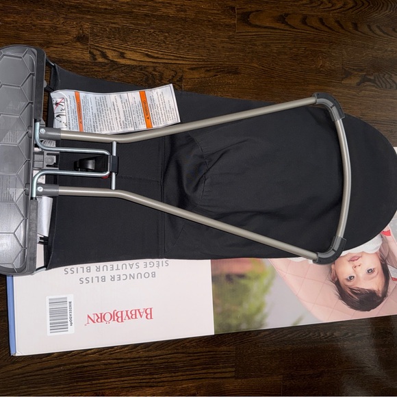 BabyBjörn Bouncer Bliss, Woven, Classic Quilt, Black - Picture 6 of 6